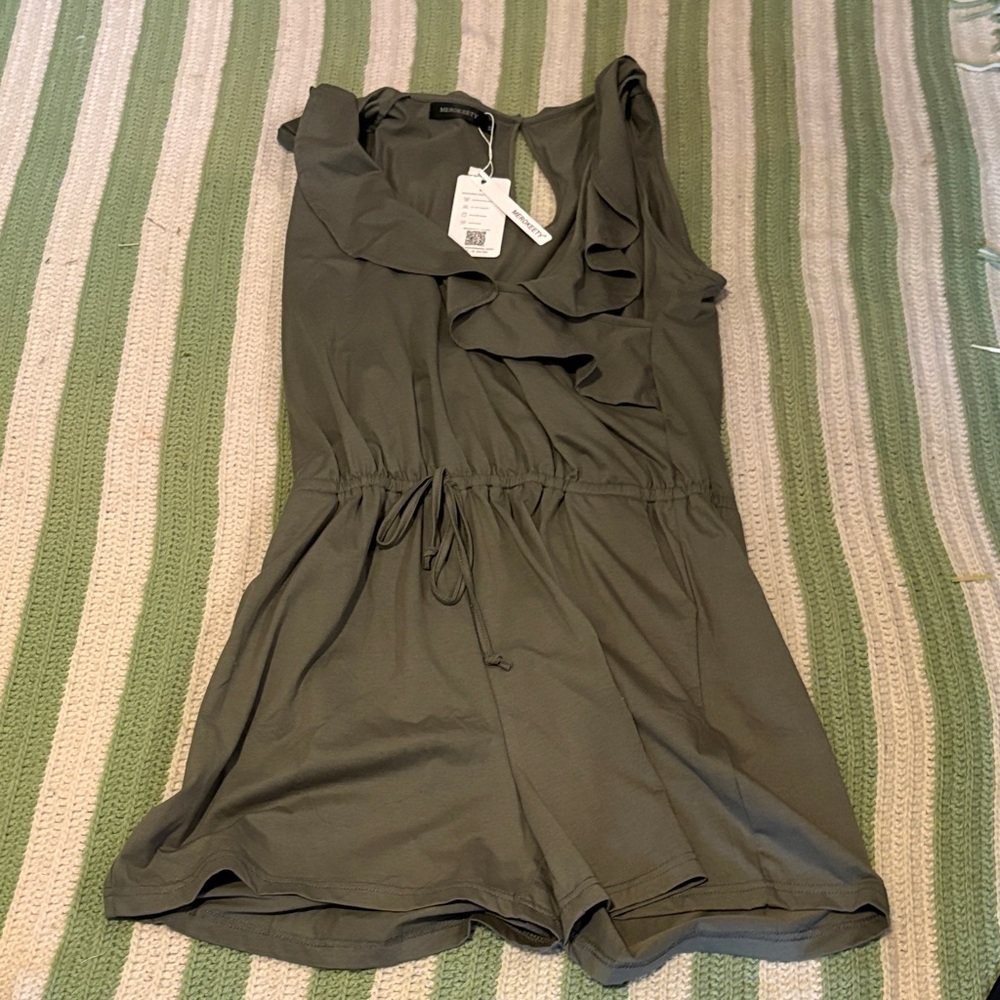 Olive Green Sleeveless Jumpsuit